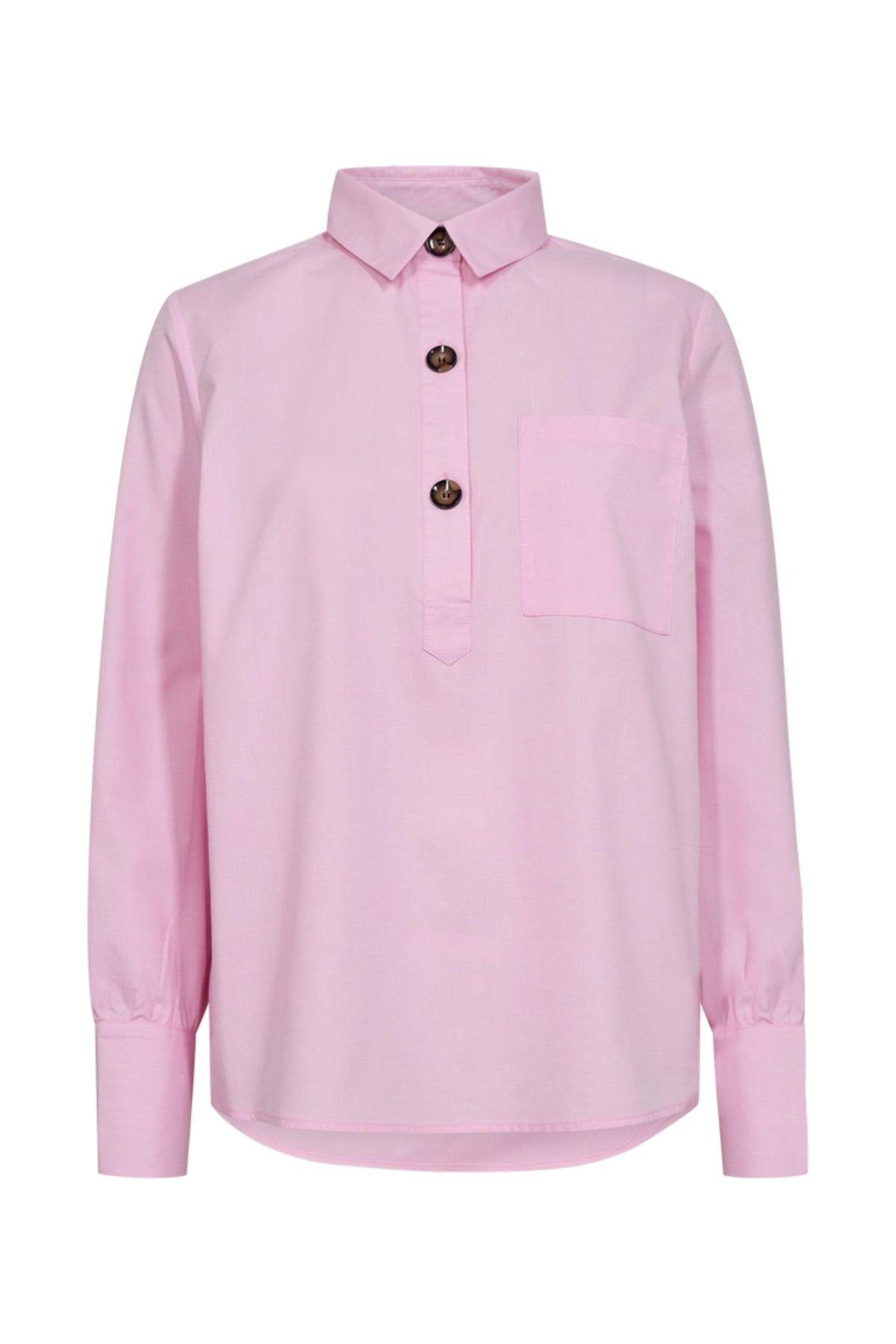 Lila blouse Fqflynn van Freequent met lange mouwen en knoopsluiting, gedragen door een model op een neutrale achtergrond