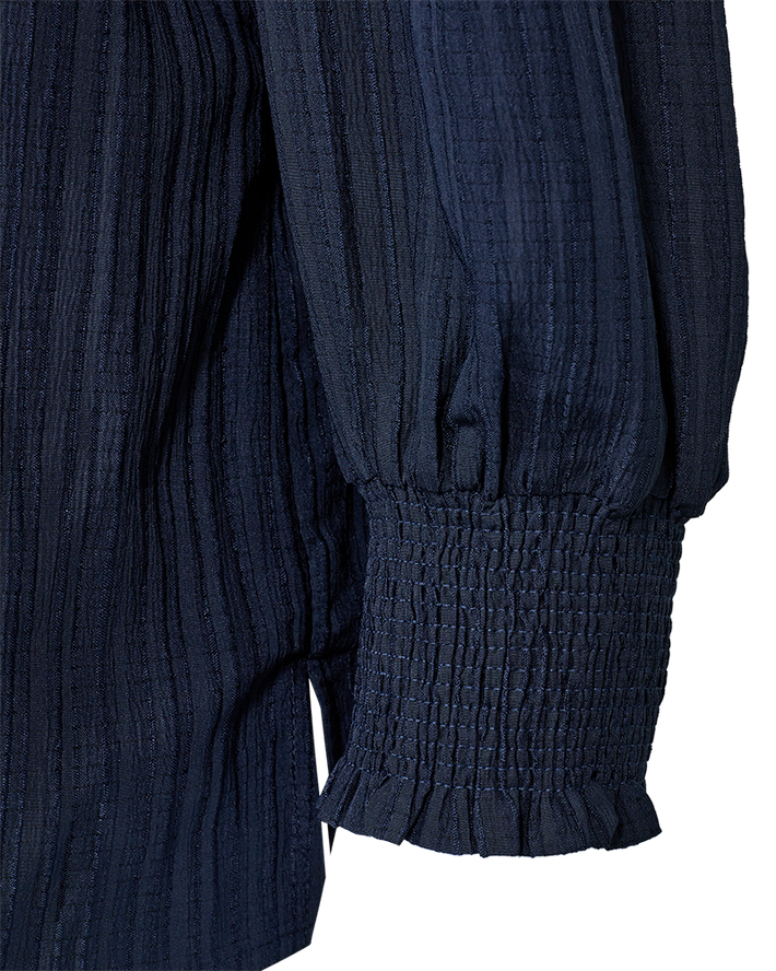 Blouse Freequent Fqgrsvalse Salute met lange mouwen en kraag, lichtgewicht en stijlvol voor dames.