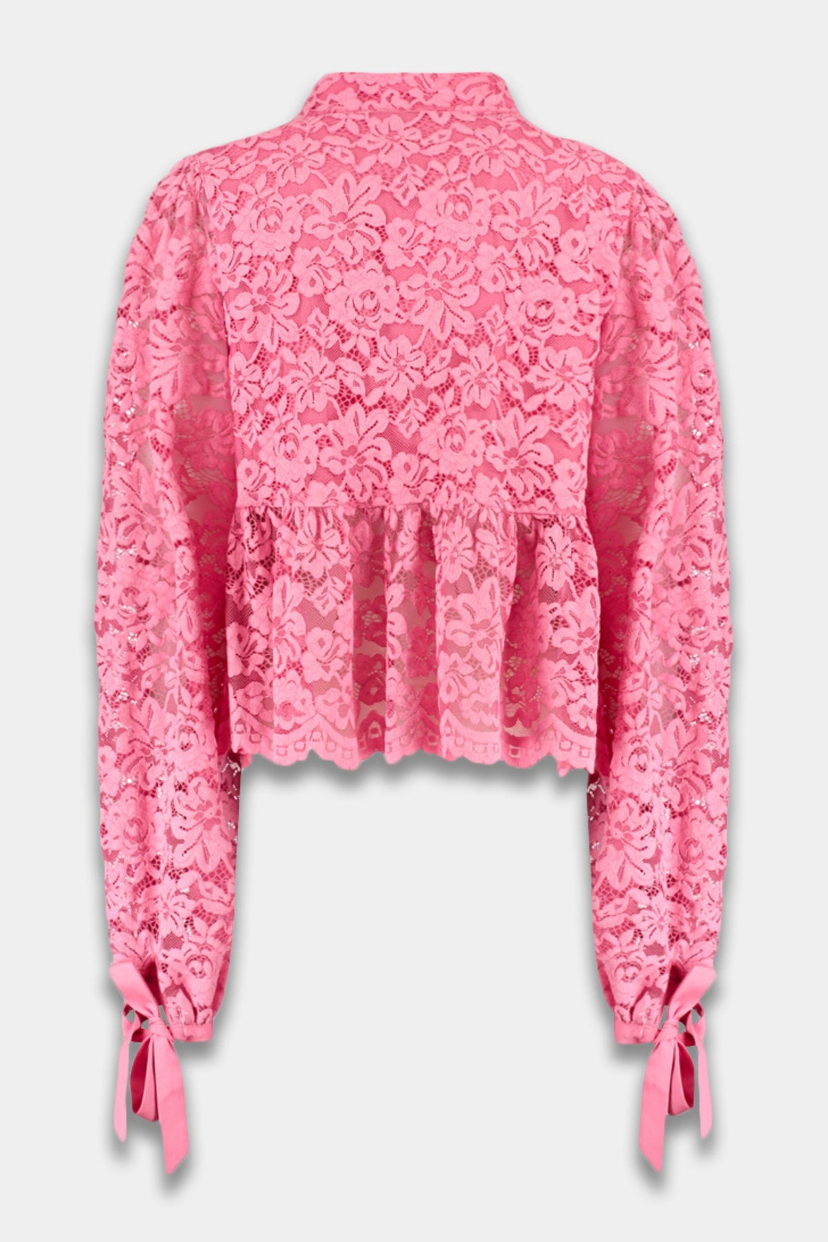 Harper & Yve Blouse Maral in bittersweet pink, korte mouwen en losse pasvorm, zichtbaar in de afbeelding.