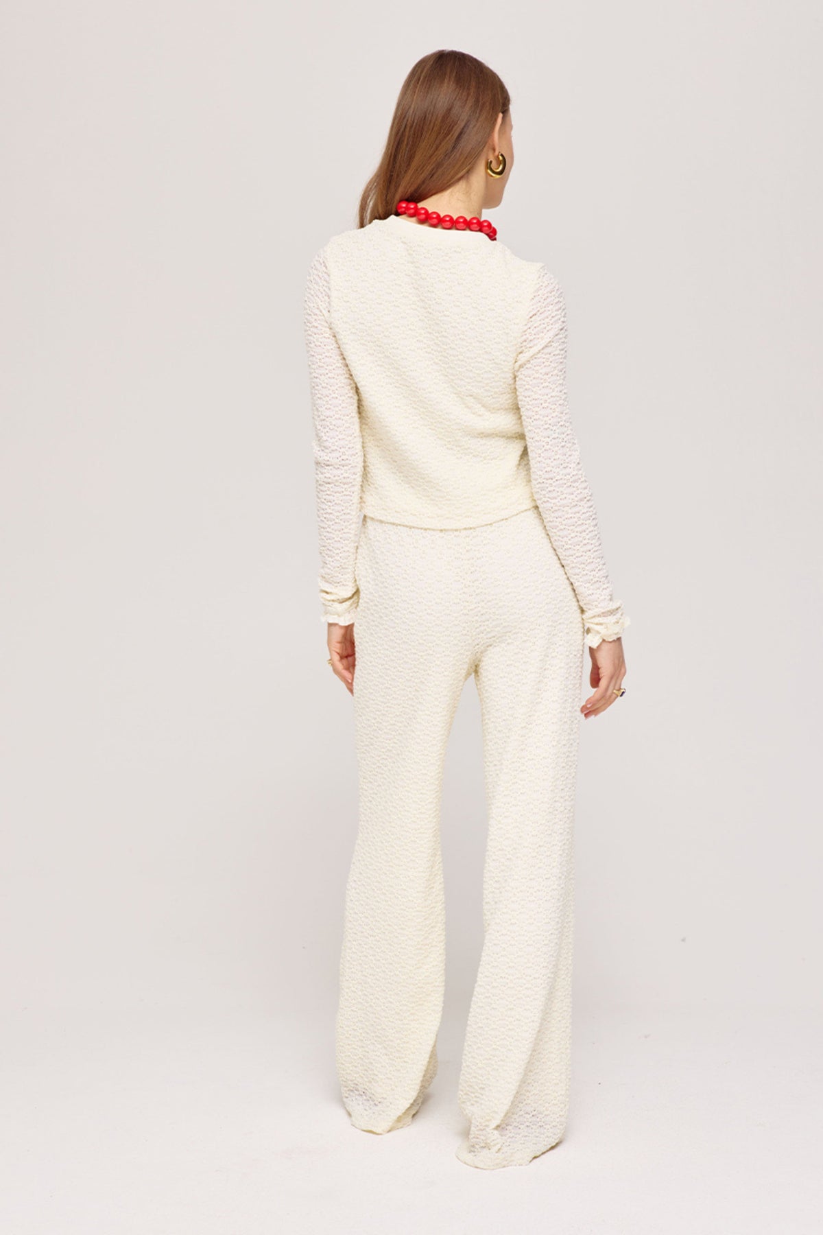 Lora Ecru broek van Harper & Yve, casual damesbroek met rechte pasvorm en comfortabele stof, detailfoto.