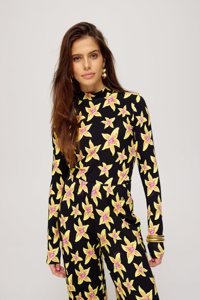 Harper & Yve Top jeff cheeky flower yellow Stretchshop.nl