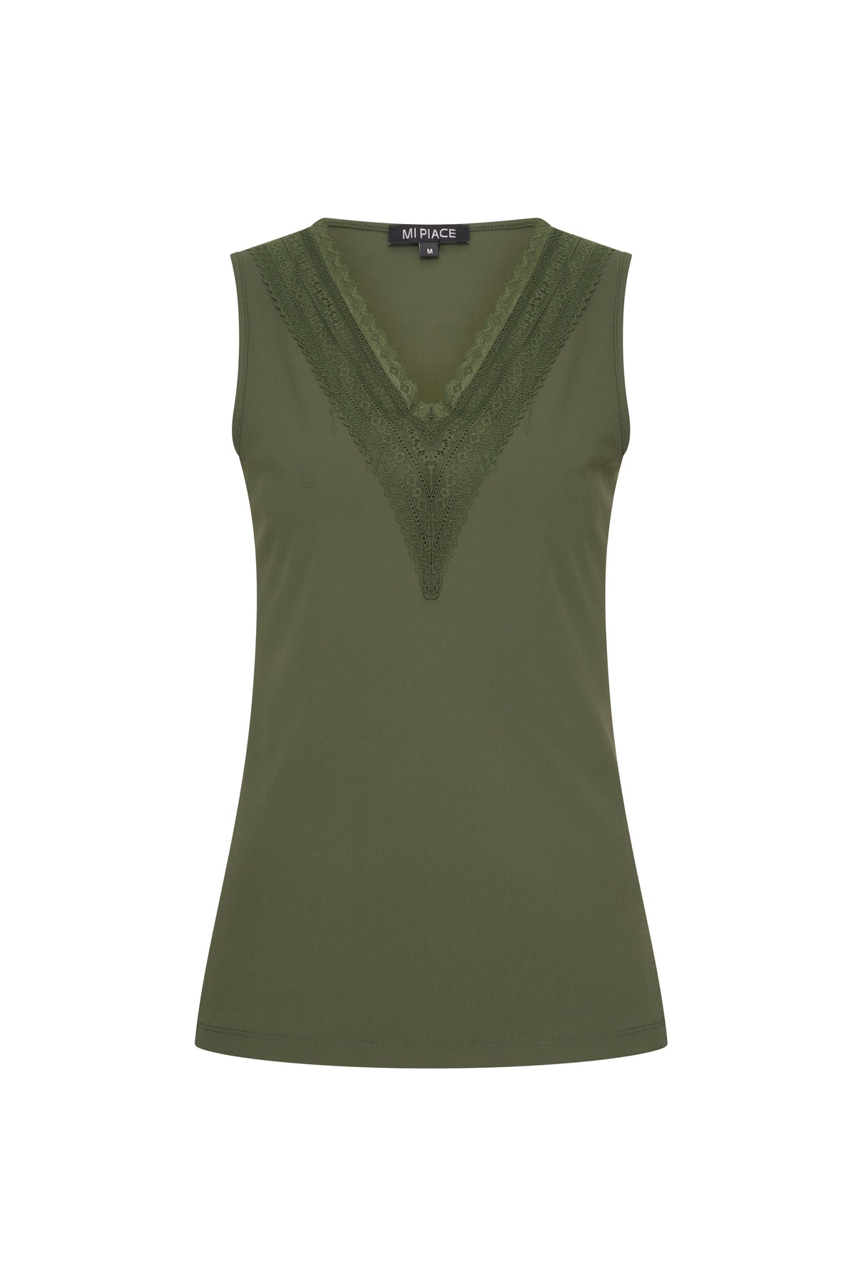 Diepe reis top van Mi Piace met diepe halslijn, gedragen door een persoon in een lichte blouse, close-up van de voorkant.