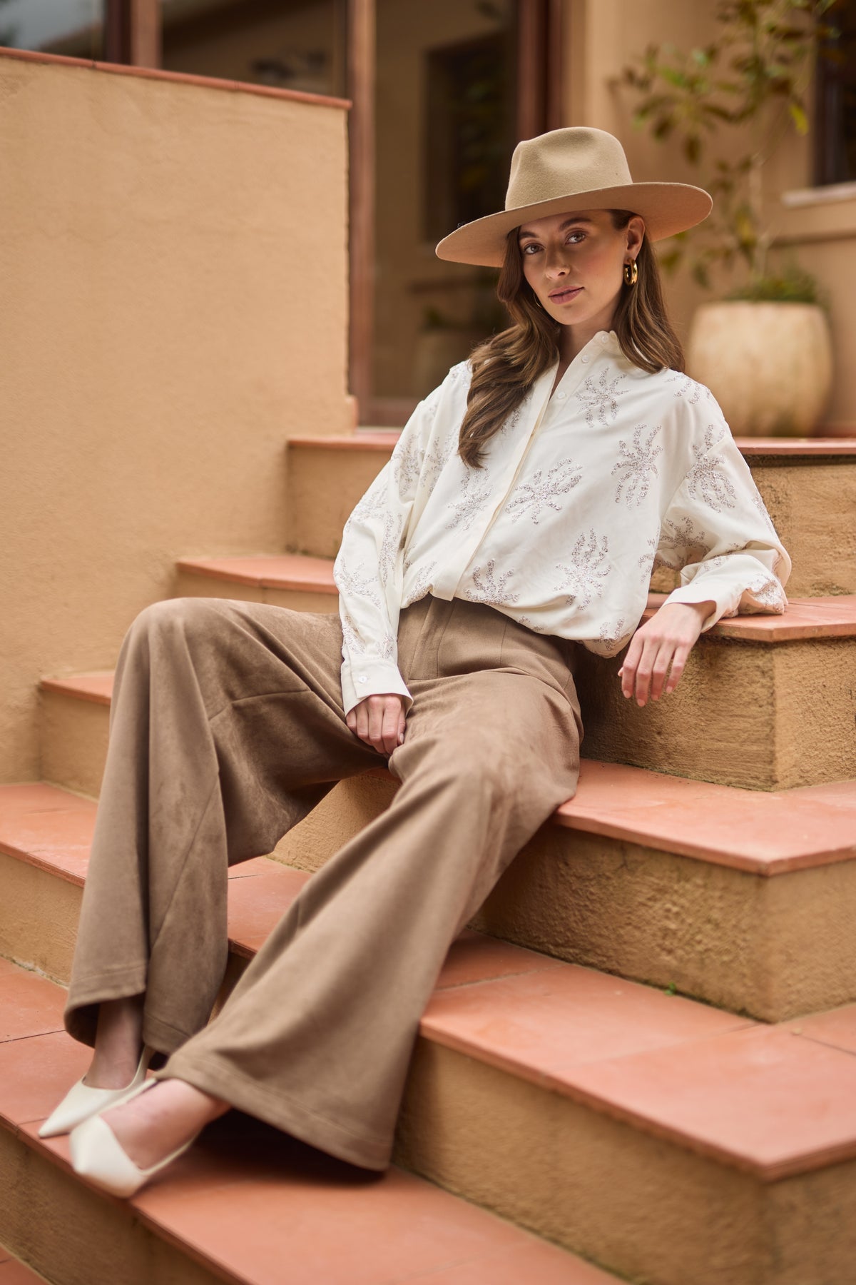 Offwhite Nukus Blouse Aster Paillet met glinsterende details, elegante damesblouse voor speciale gelegenheden.