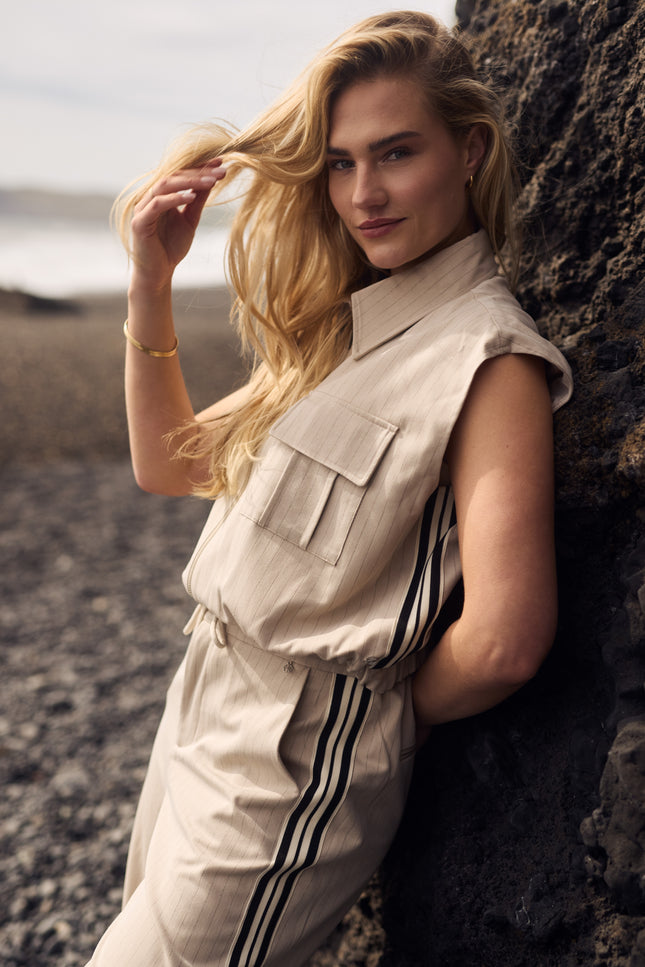 Nukus Gilet Veerle Stripe Sand NKF08006 Stretchshop.nl