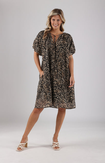 Nukus Jurk Rianna Black Sand NKS14013 Stretchshop.nl