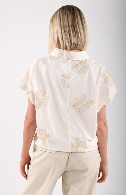 Nukus Top Daniek Embroidery Light Sand NKS01049 Stretchshop.nl