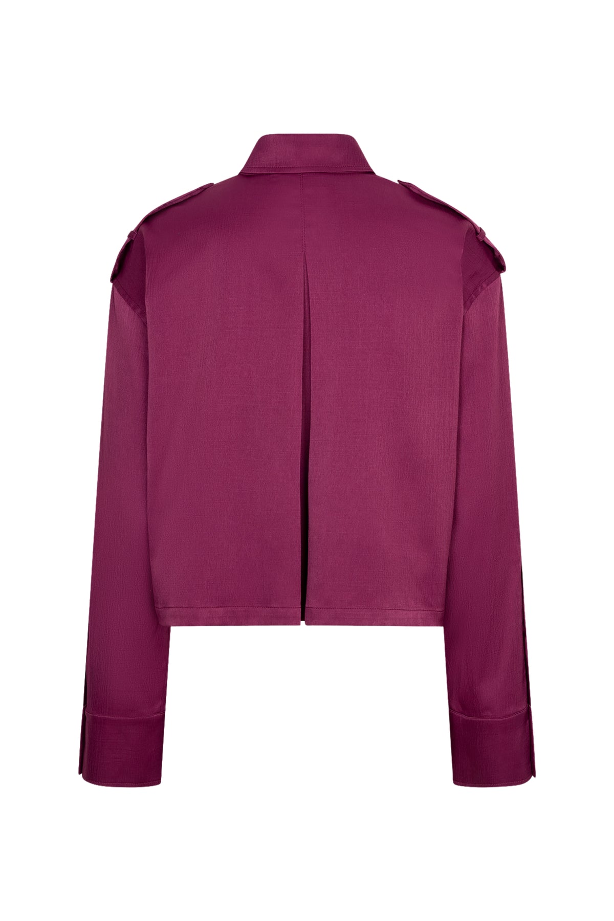 Lila blouse Zea van Studio Amaya, zachte stof en los vallende pasvorm, gedragen door een model.