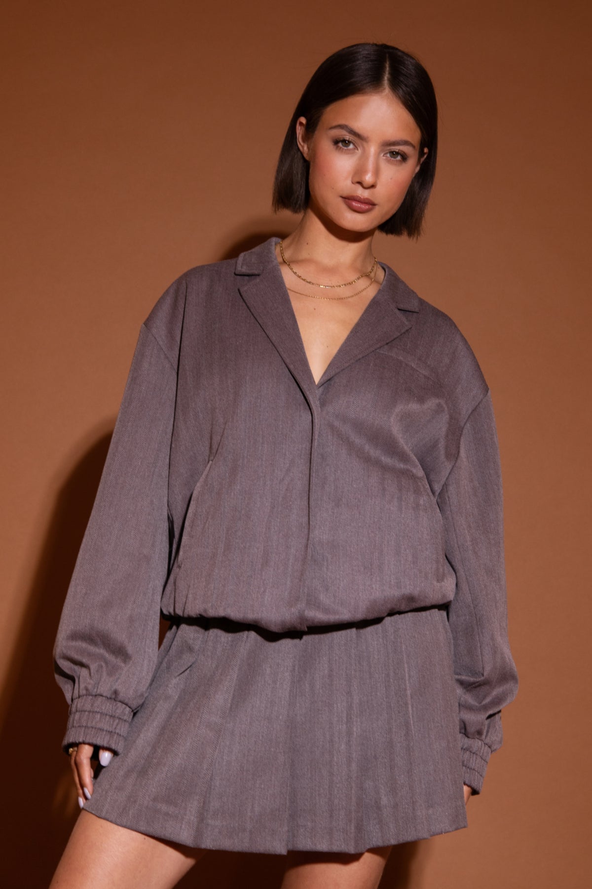 Grijze Studio Amaya Jacket Bodine, stijlvolle jas met comfortabele pasvorm en moderne uitstraling.