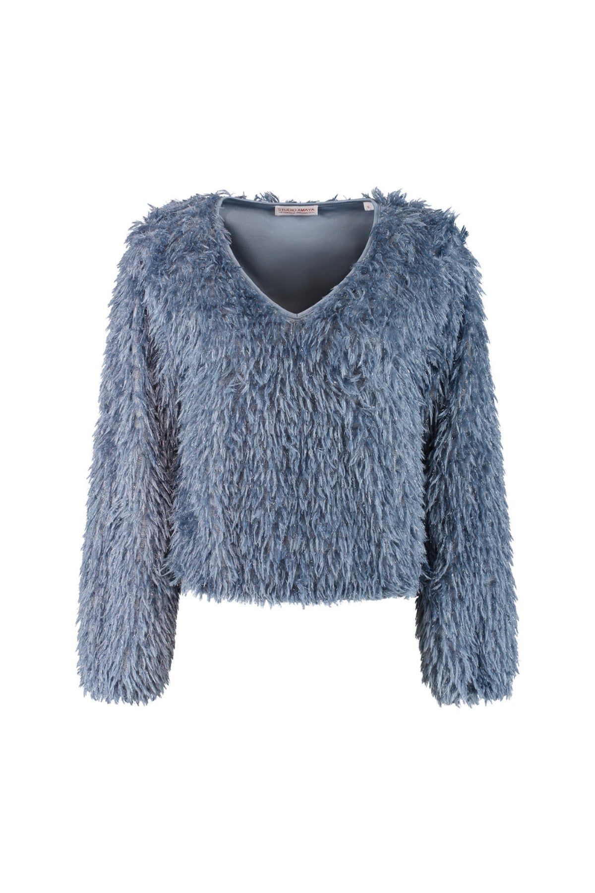 Blauwe top Bridget van Studio Amaya, close-up afbeelding van het stijlvolle damestop met ronde hals en zachte stof.