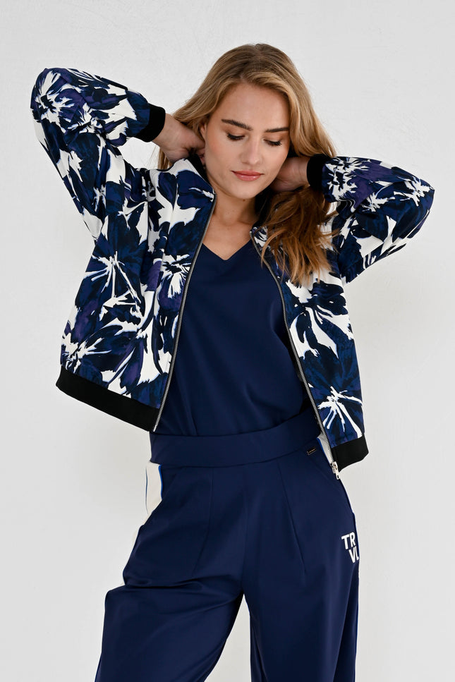 Maicazz Travel Jacket Jossy Blue Flower Stretchshop.nl