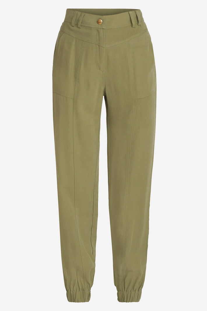 Lichte groene Corinne broek van Maicazz & Zizo met rechte pasvorm en taille van L/30, zichtbaar van voor.