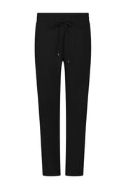 Zoso Travel Broek Joy in zwart, comfortabele zwarte reisbroek met elastische taille en handige zakken.