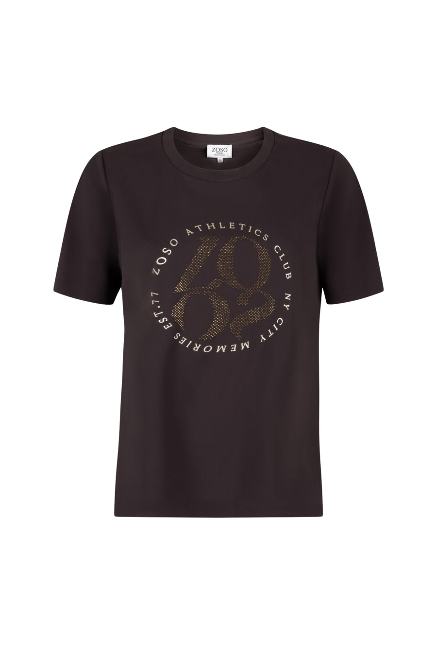 Zoso Travel T-Shirt Britt Espresso 264, wit katoenen T-shirt met reisprint, zichtbaar op model.